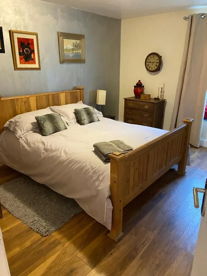 Great Rooms In An Uber Cool Flat! London Bridge Daire